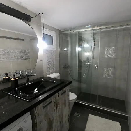 Arty Loft With Sea & Views Apartamento *